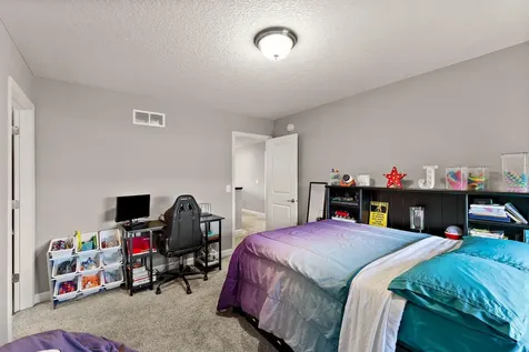 7616 103rd Avenue N Brooklyn Park MN 55445