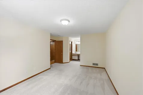 5553 Bimini Drive Minnetonka MN 55343