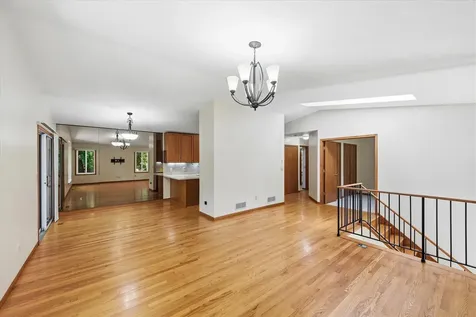 5553 Bimini Drive Minnetonka MN 55343