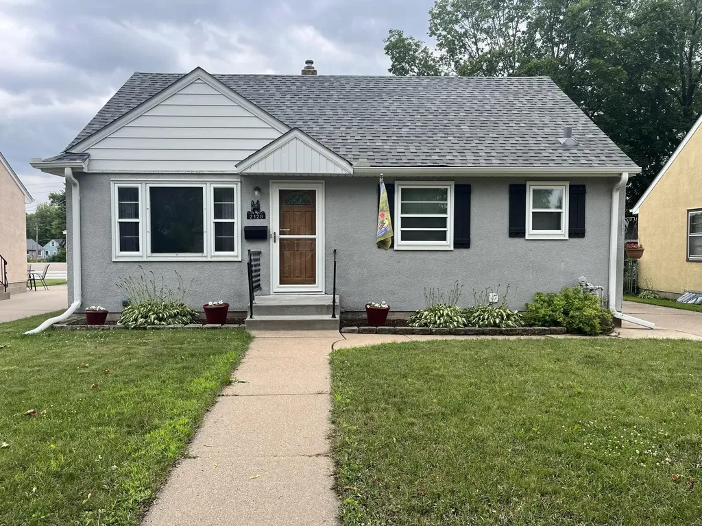 2128 Case Avenue E Saint Paul MN 55119