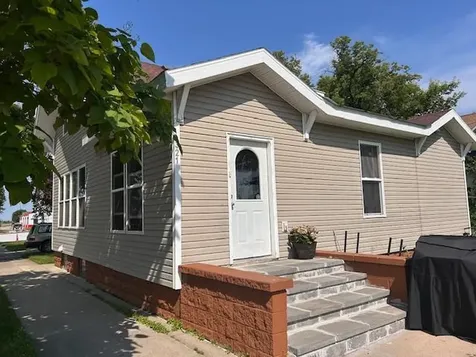 321 Lowery Avenue Belgrade MN 56312