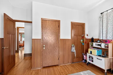 1363 Hewitt Avenue Saint Paul MN 55104