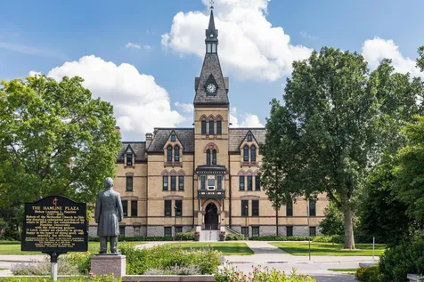 1363 Hewitt Avenue Saint Paul MN 55104