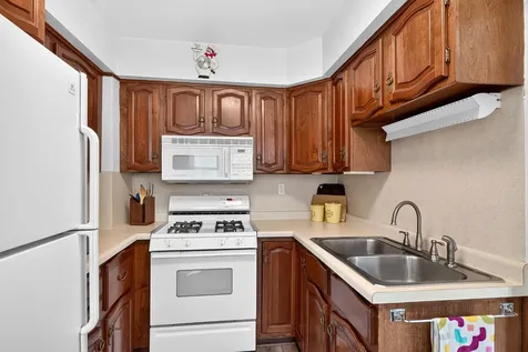 1363 Hewitt Avenue Saint Paul MN 55104