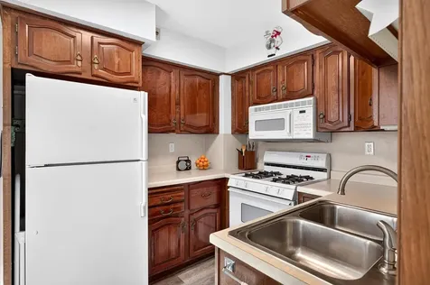 1363 Hewitt Avenue Saint Paul MN 55104