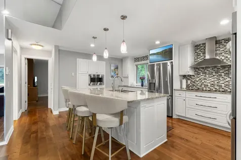 5213 Overlook Drive Bloomington MN 55437