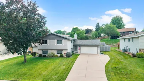 5213 Overlook Drive Bloomington MN 55437