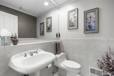 5213 Overlook Drive Bloomington MN 55437