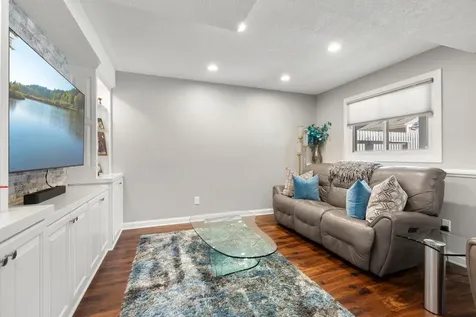 5213 Overlook Drive Bloomington MN 55437