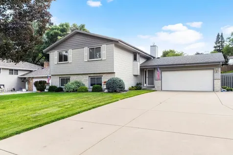 5213 Overlook Drive Bloomington MN 55437