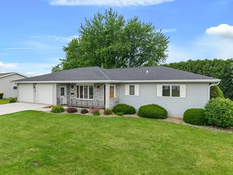 703 N Hokah Street Caledonia MN 55921