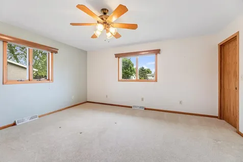703 N Hokah Street Caledonia MN 55921