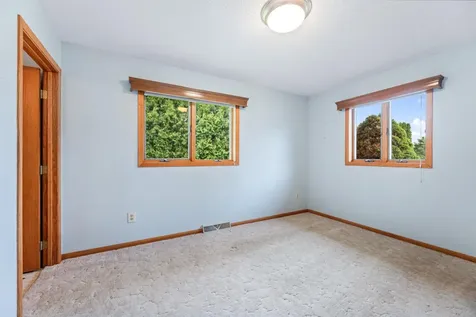 703 N Hokah Street Caledonia MN 55921