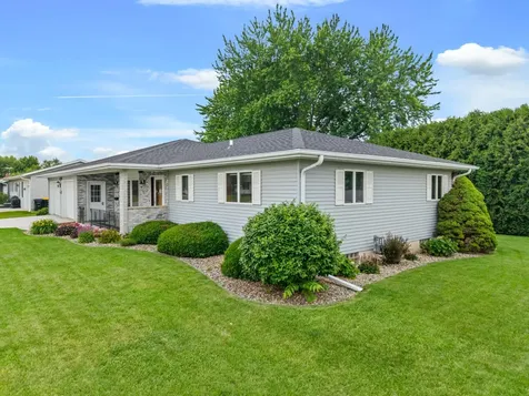 703 N Hokah Street Caledonia MN 55921