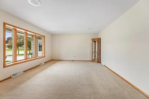 703 N Hokah Street Caledonia MN 55921