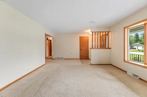 703 N Hokah Street Caledonia MN 55921