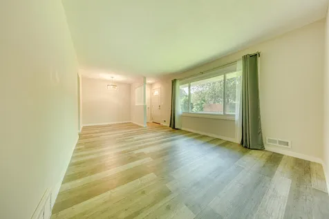 7840 Winsdale Street N Golden Valley MN 55427