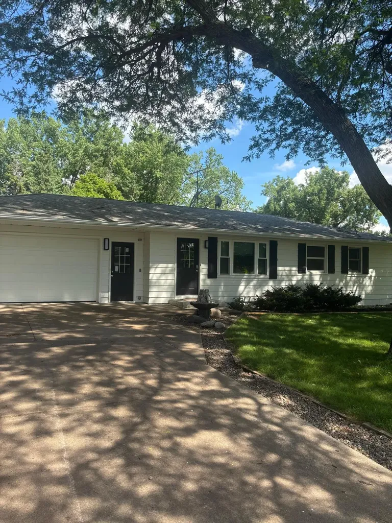 340 Ranchview Lane N Plymouth MN 55447