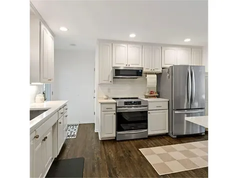 4520 Vandervork Avenue Edina MN 55436