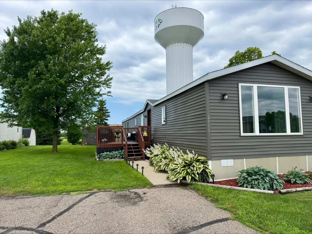 2111 Excalibur Road North Mankato MN 56003