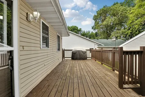 105 Barracuda Avenue SE Avon MN 56310
