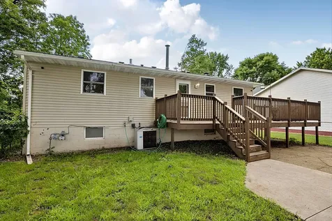105 Barracuda Avenue SE Avon MN 56310