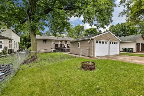 105 Barracuda Avenue SE Avon MN 56310
