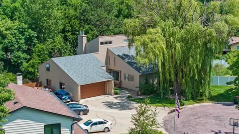 709 Sunrise Boulevard Redwood Falls MN 56283