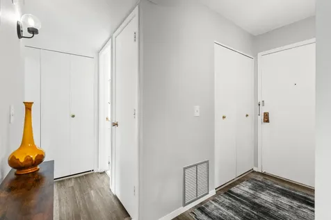 4120 Parklawn Avenue Edina MN 55435