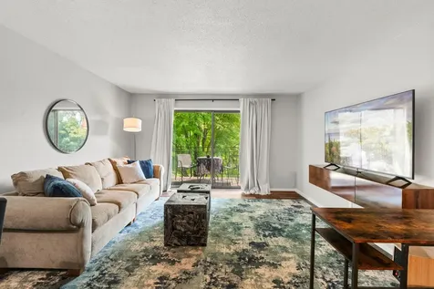 4120 Parklawn Avenue Edina MN 55435