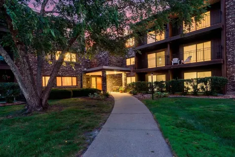 4120 Parklawn Avenue Edina MN 55435