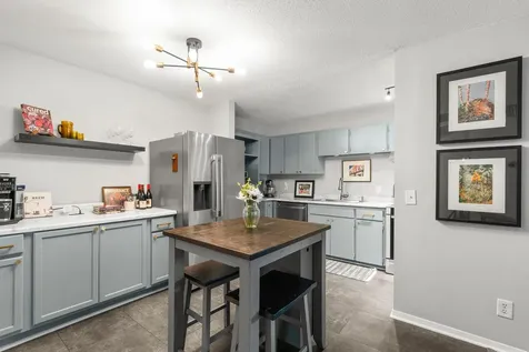 4120 Parklawn Avenue Edina MN 55435