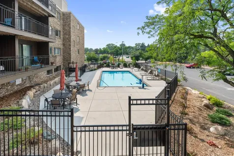 4120 Parklawn Avenue Edina MN 55435