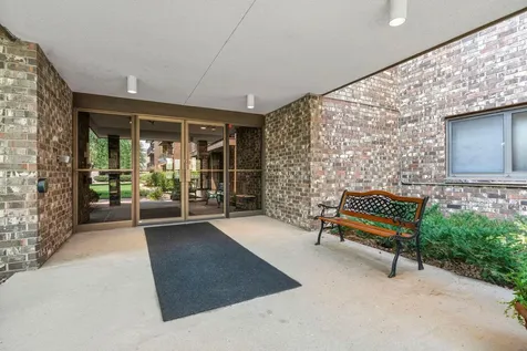4120 Parklawn Avenue Edina MN 55435