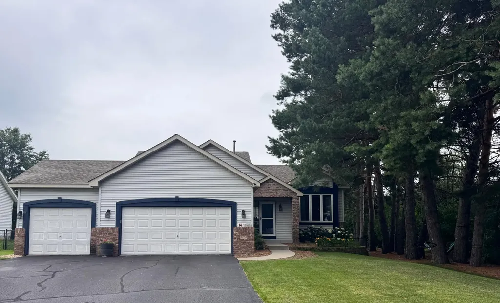 2055 130th Court NE Blaine MN 55449