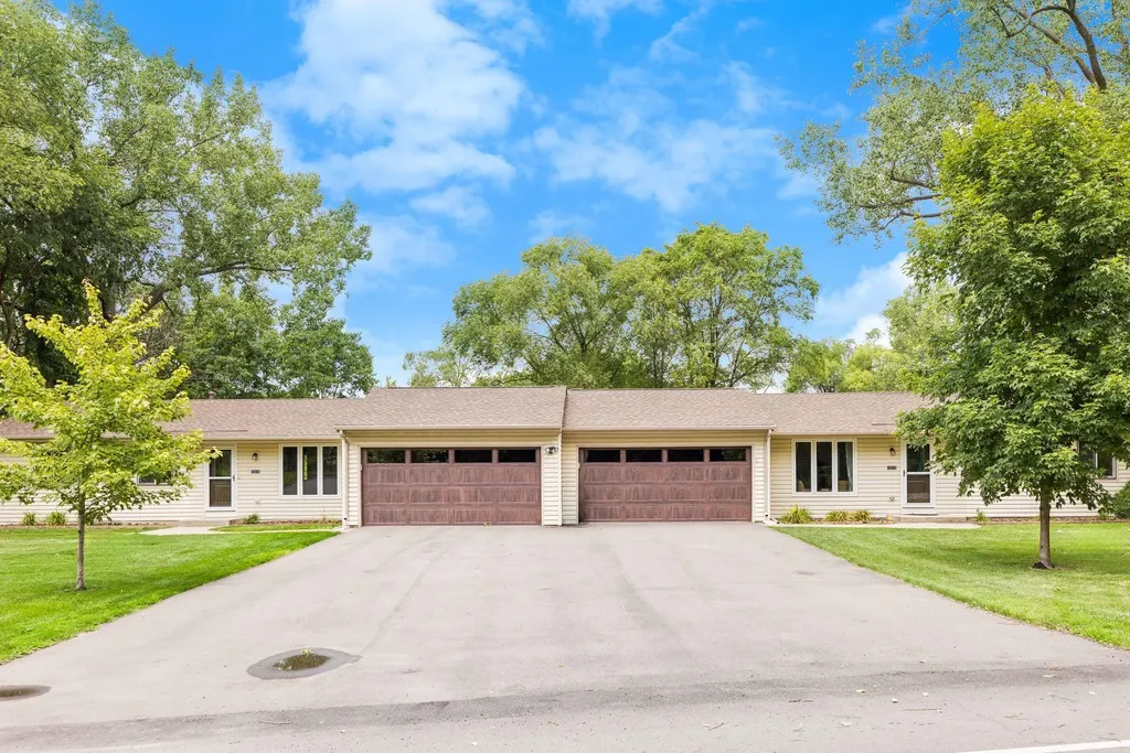 12216 Pioneer Road Minnetonka MN 55343