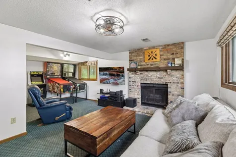 4316 Thornhill Lane Vadnais Heights MN 55127