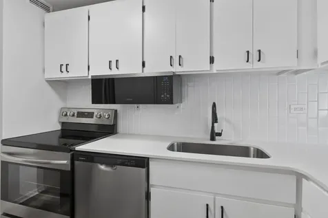 19 S 1st Street Minneapolis MN 55401