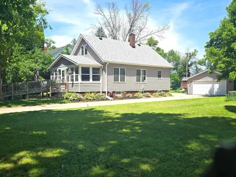 704 Broadway Street Cleveland MN 56017