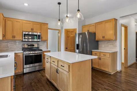 19925 English Court Farmington MN 55024