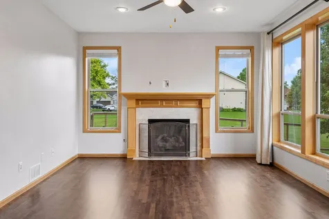 19925 English Court Farmington MN 55024