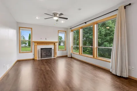 19925 English Court Farmington MN 55024
