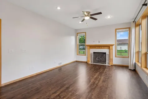 19925 English Court Farmington MN 55024