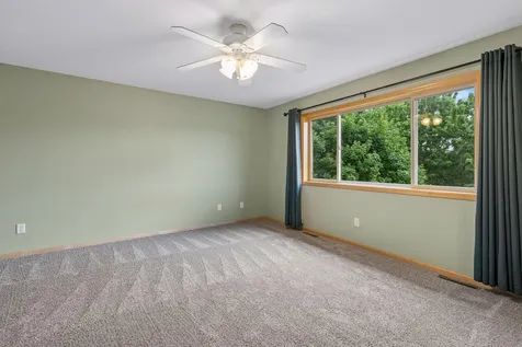 19925 English Court Farmington MN 55024