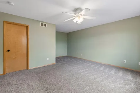 19925 English Court Farmington MN 55024
