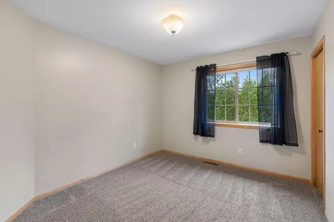19925 English Court Farmington MN 55024