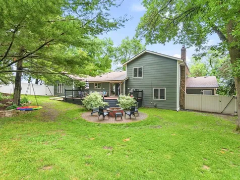 140 Lakeview Terrace Boulevard Waconia MN 55387