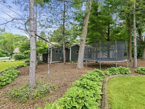 140 Lakeview Terrace Boulevard Waconia MN 55387