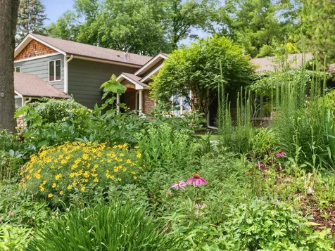 140 Lakeview Terrace Boulevard Waconia MN 55387