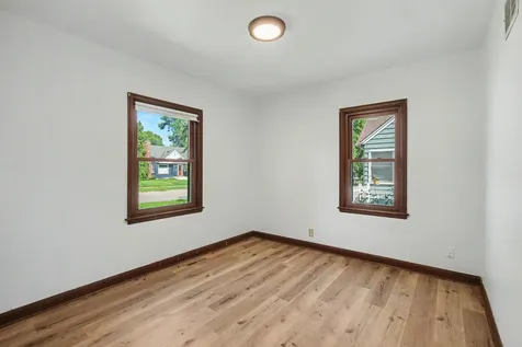 3830 Zenith Avenue N Robbinsdale MN 55422